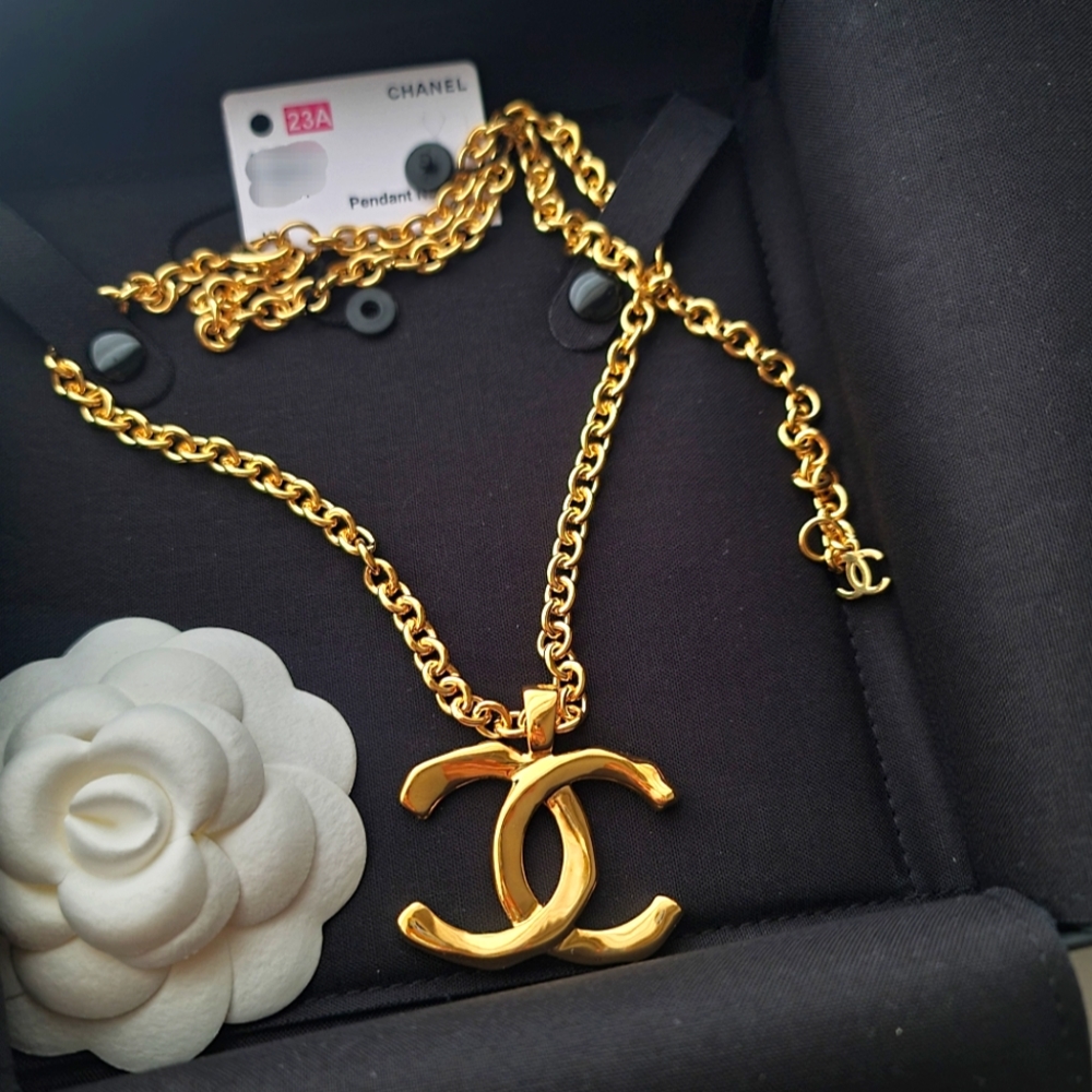 XL LARGE Chanel Gold CC Necklace